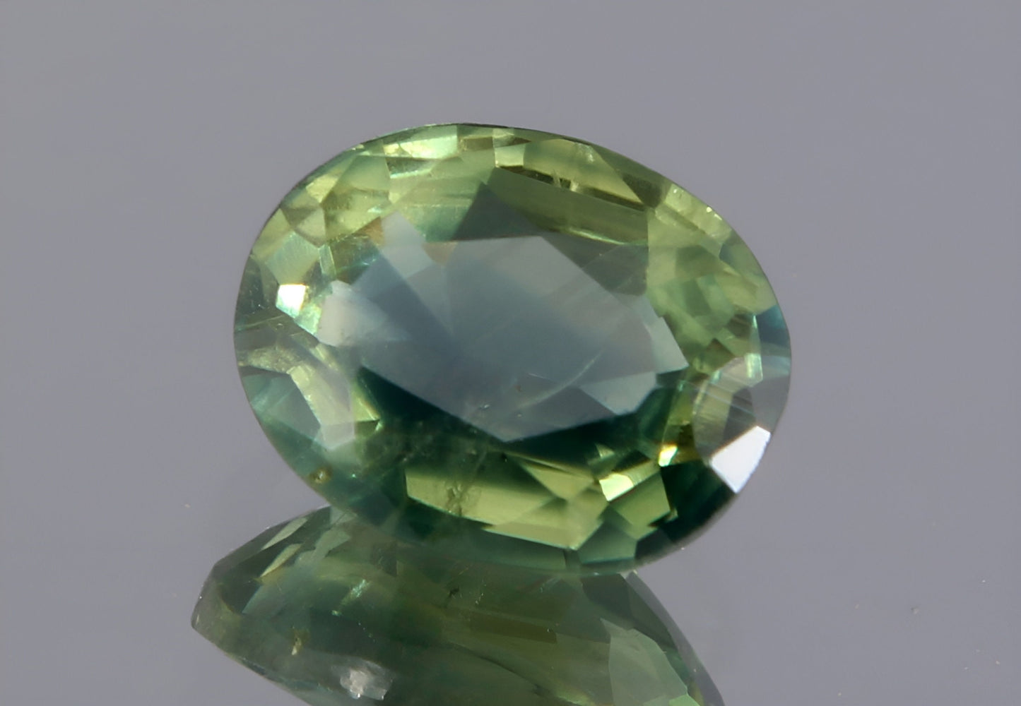Stunning natural green Teal Sapphire oval cut shape faceted loose gemstone 0.44 Carat for jewelry making, September birthstone